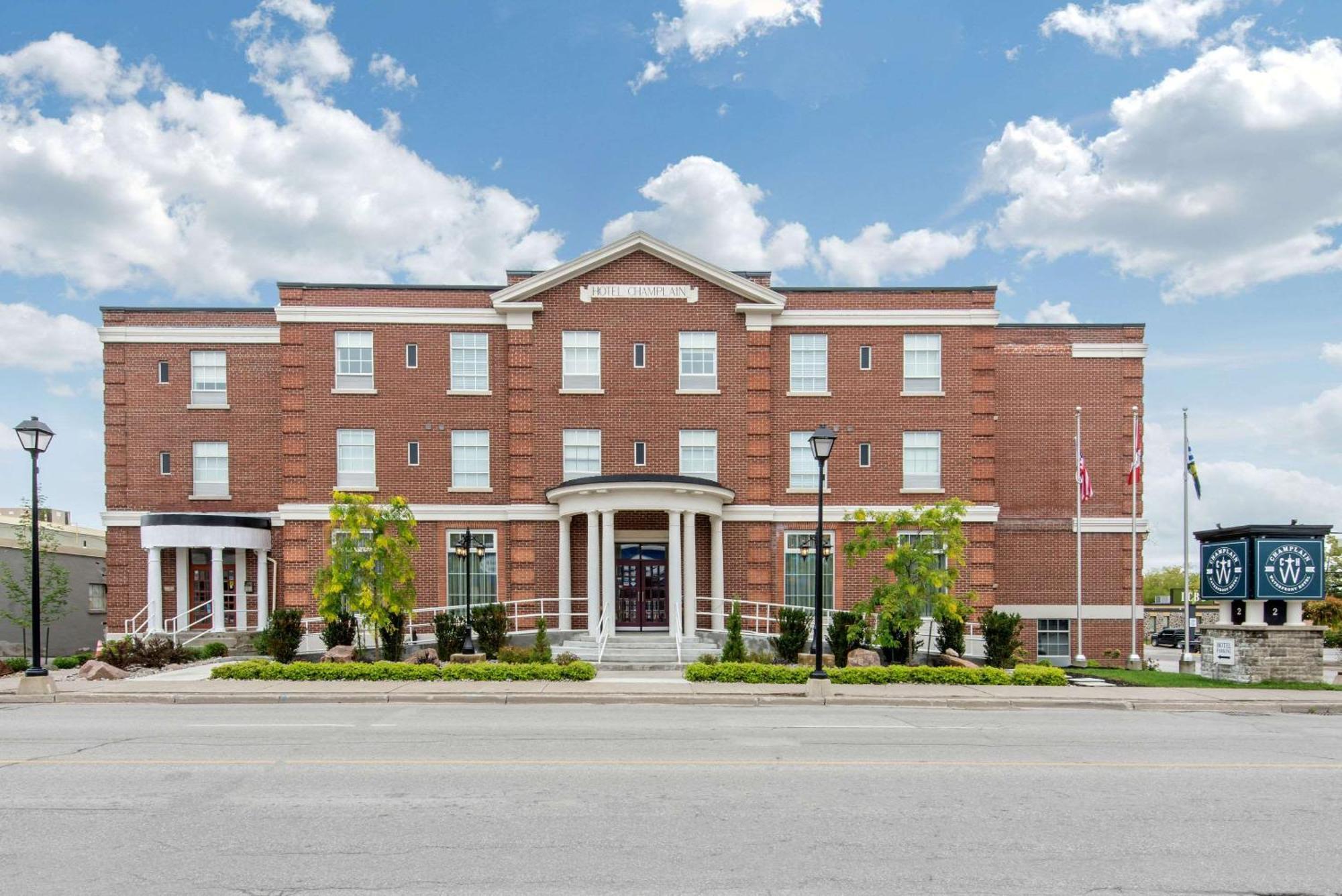 אוריליה The Champlain Waterfront Hotel Ascend Hotel Collection מראה חיצוני תמונה