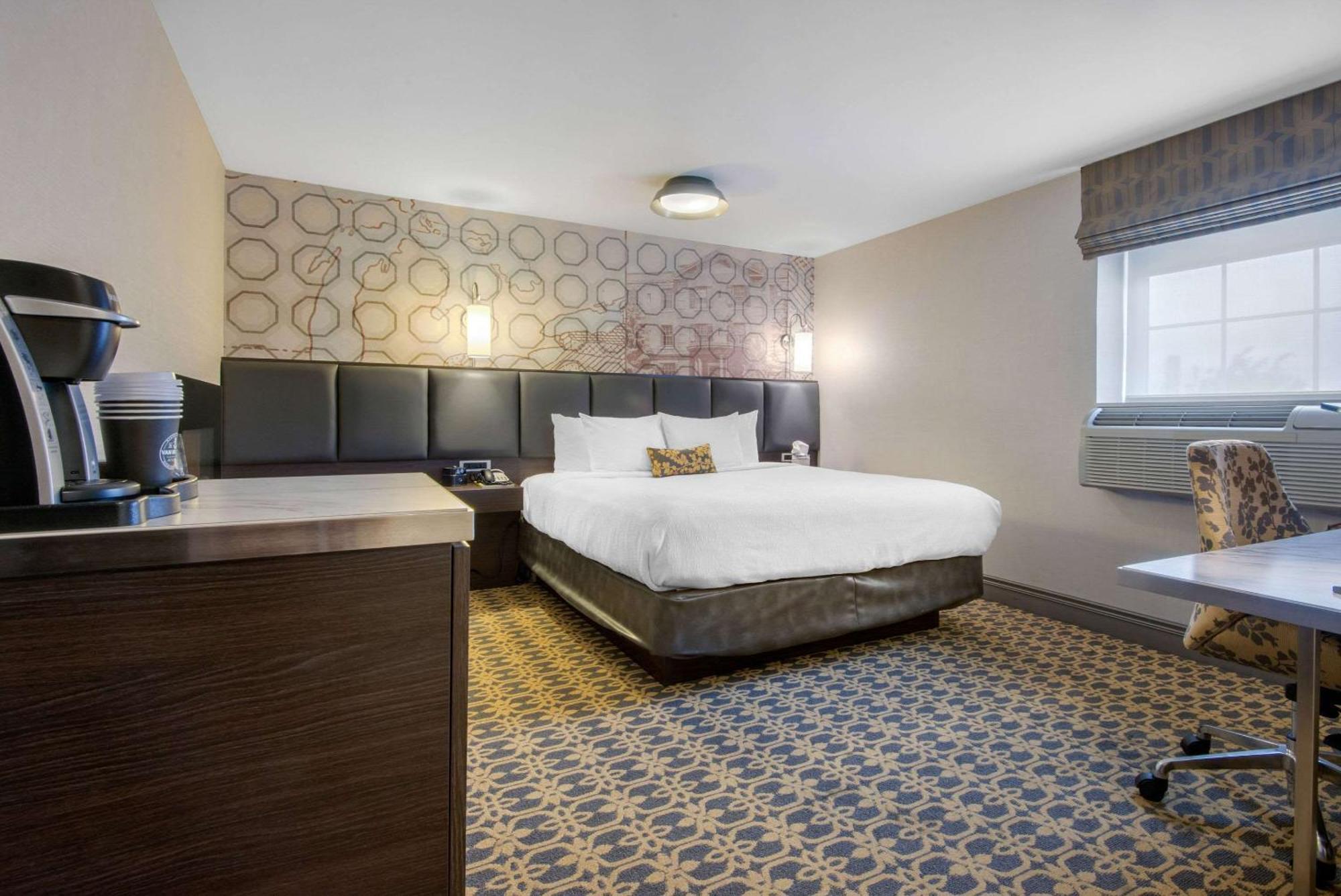 אוריליה The Champlain Waterfront Hotel Ascend Hotel Collection מראה חיצוני תמונה