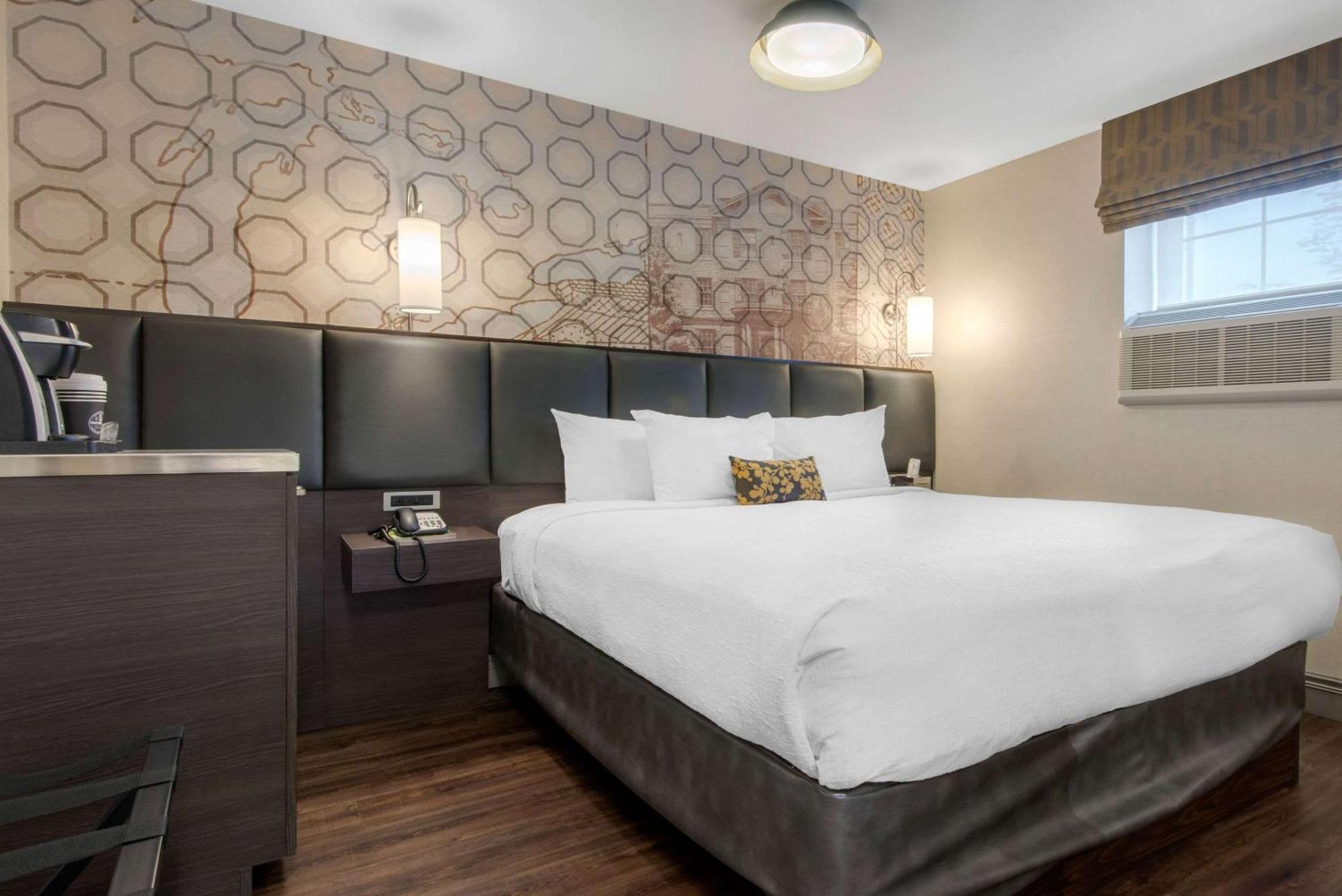 אוריליה The Champlain Waterfront Hotel Ascend Hotel Collection מראה חיצוני תמונה