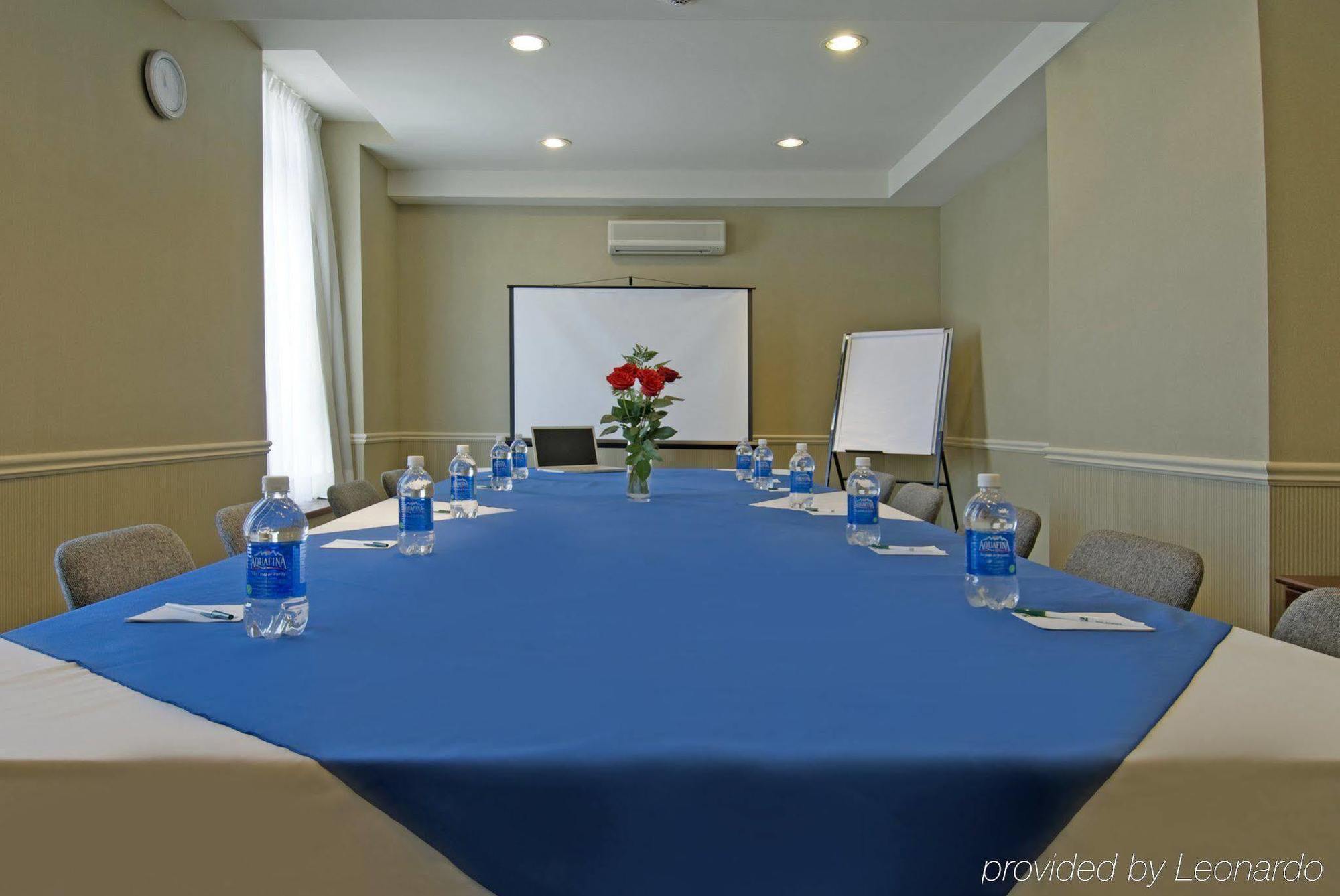 אוריליה The Champlain Waterfront Hotel Ascend Hotel Collection מתקנים תמונה