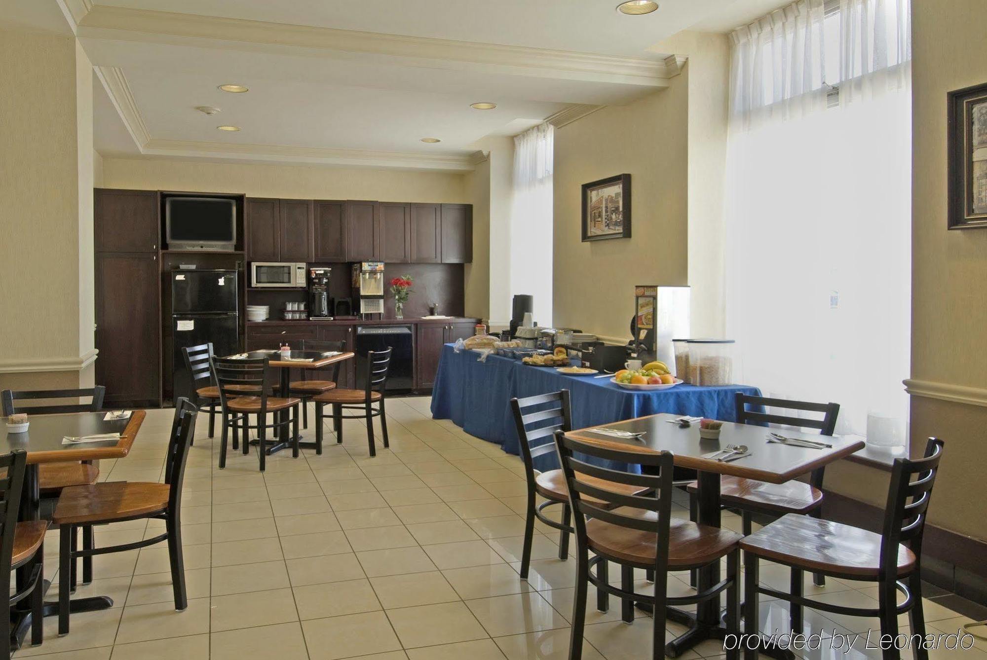 אוריליה The Champlain Waterfront Hotel Ascend Hotel Collection מסעדה תמונה